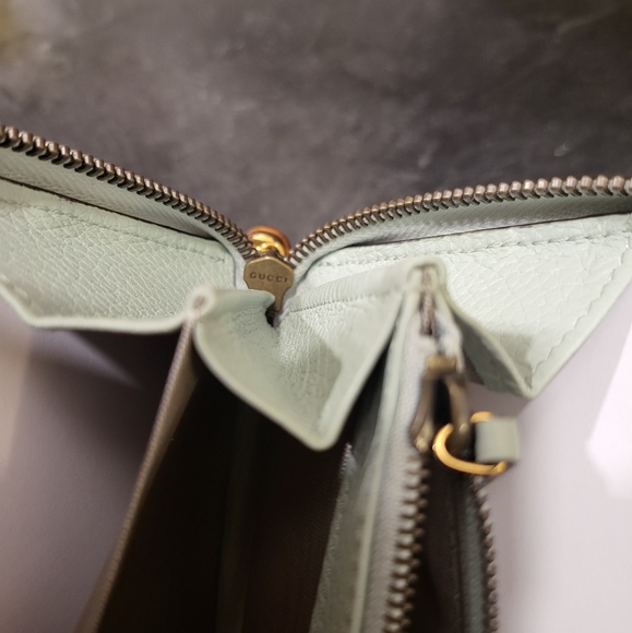 Authentic Gucci Zip around Wallet with Bamboo - Picture 9 of 10